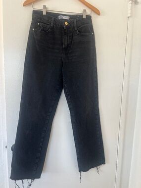 Zara Black Washed Straight Leg Raw Hem Crop Jeans Size 4 High Rise Denim